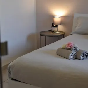 https://felice-house.italymilanhotels.net